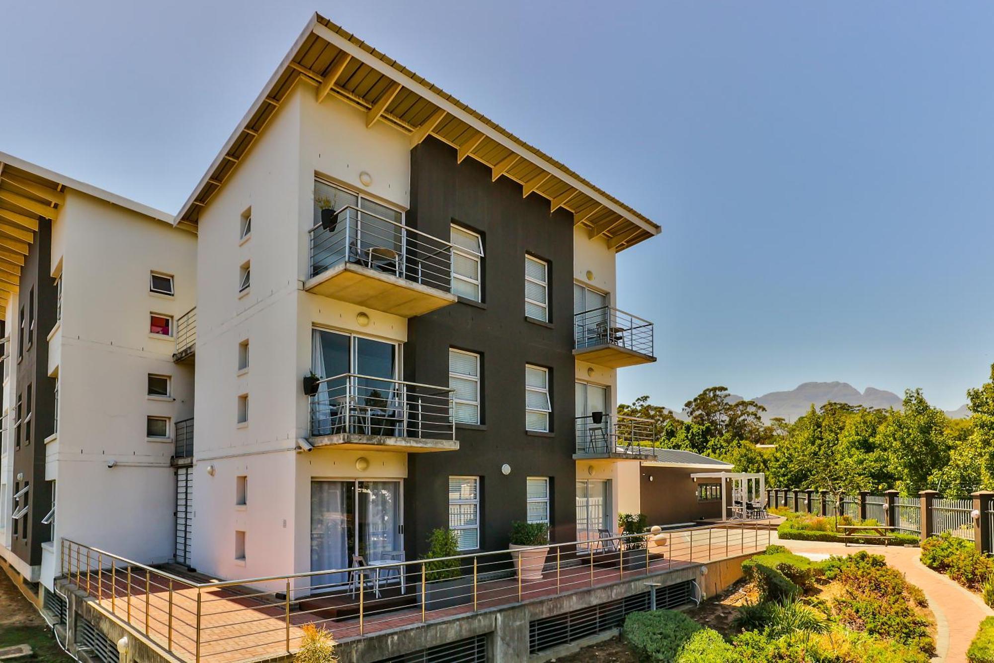 Wink Aparthotel Quiver Tree Stellenbosch Buitenkant foto